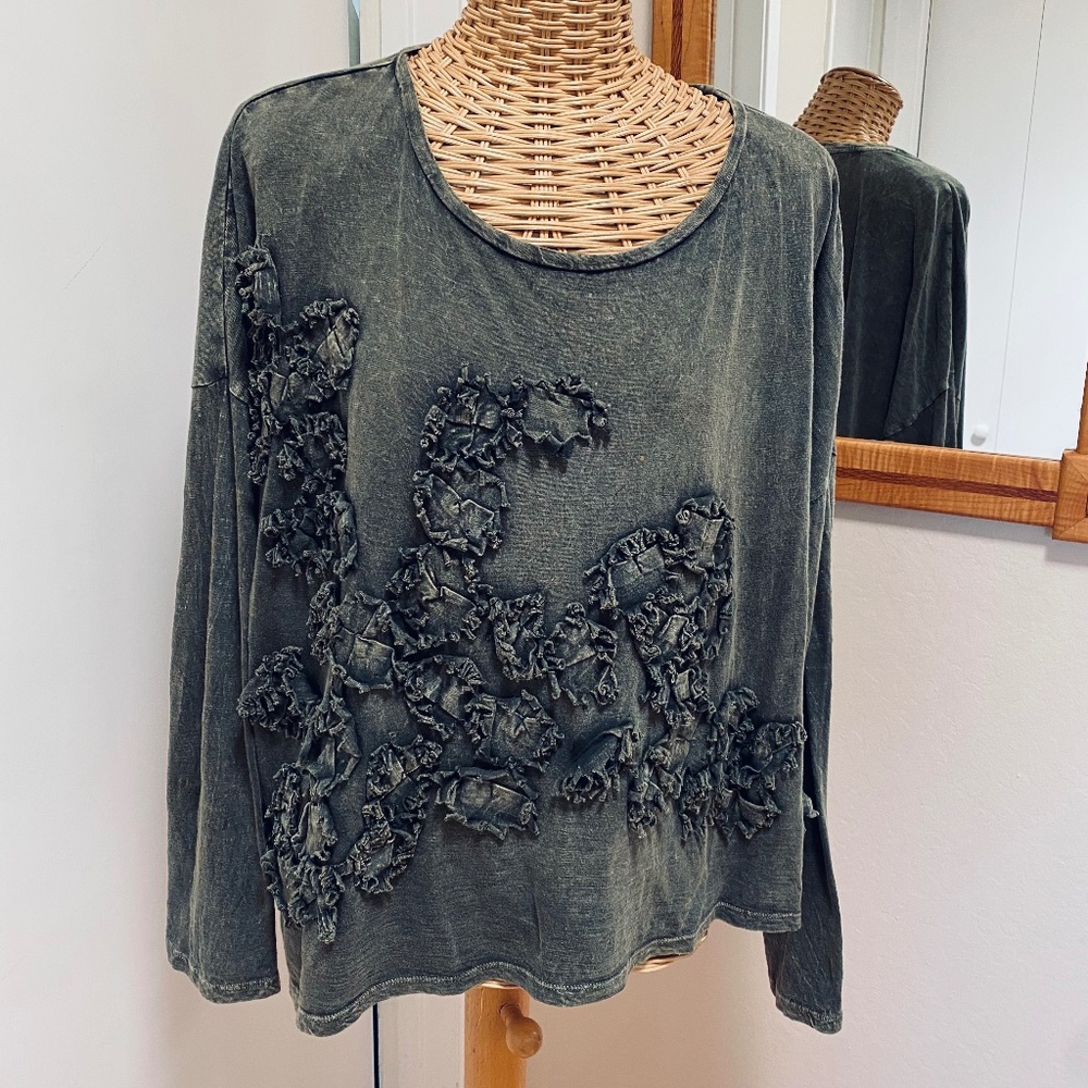 Krista Larson Anemone Crop T-Shirt Long Sleeve